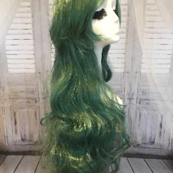 New Moss green goddess cosplay wig wavy heat safe